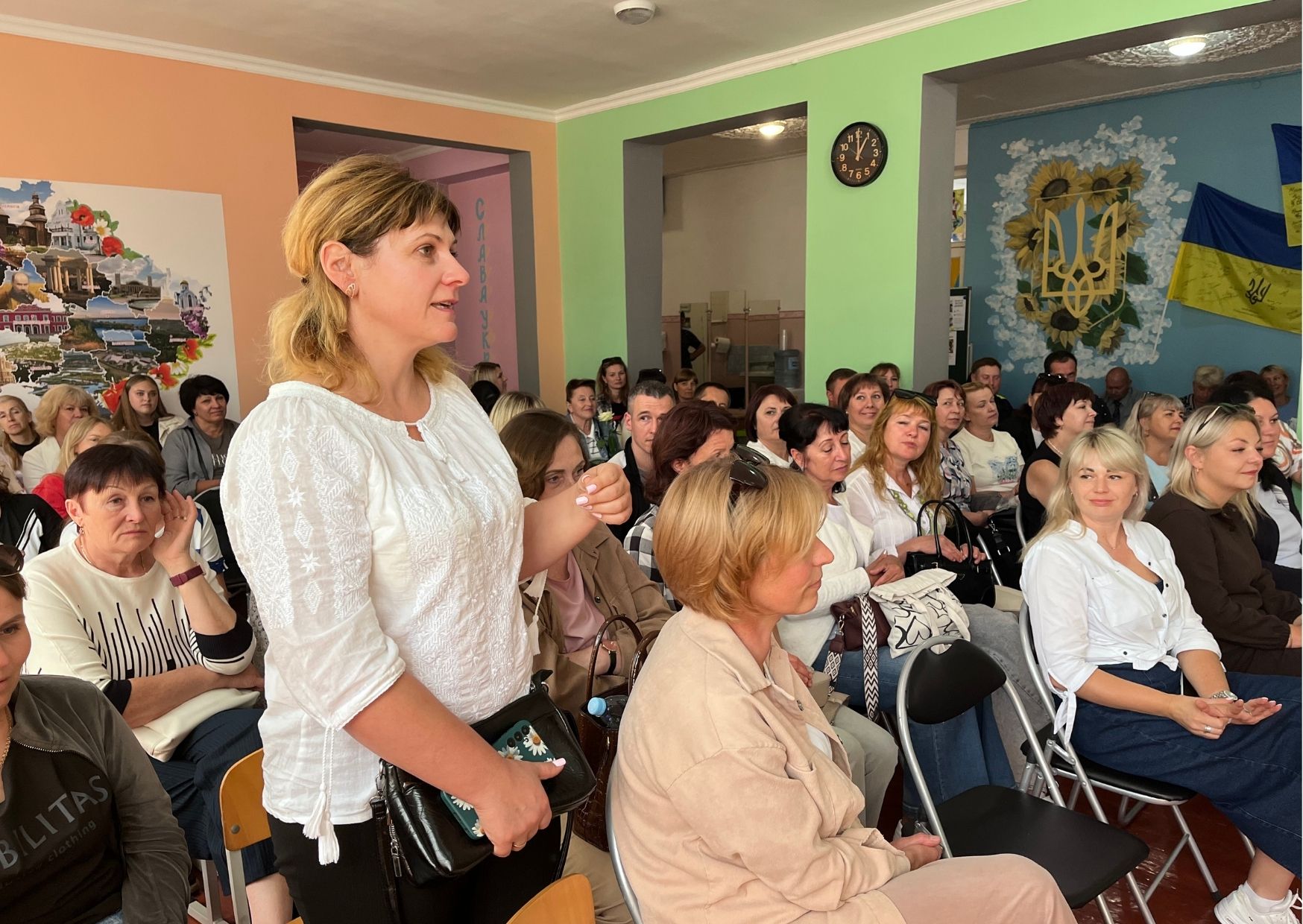 Фотографія учасники педагогічних зустрічей у Стольному